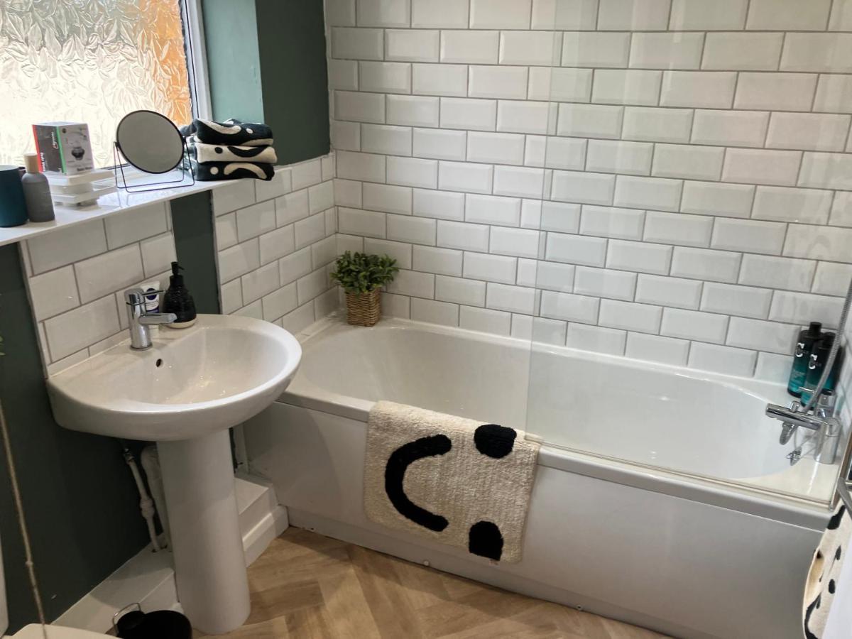 Rose Cottage - City Centre, Hospital Crownwork Studios, Nissan & Stadium Of Light Sunderland  Luaran gambar